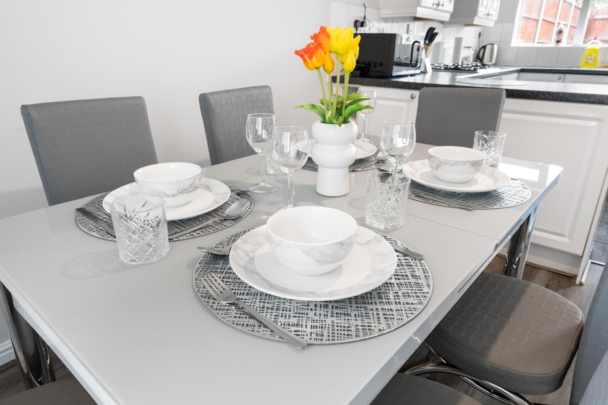 A Charming 3 Bed Home Next To Nec And Birmingham International Airport Marston Green Екстер'єр фото