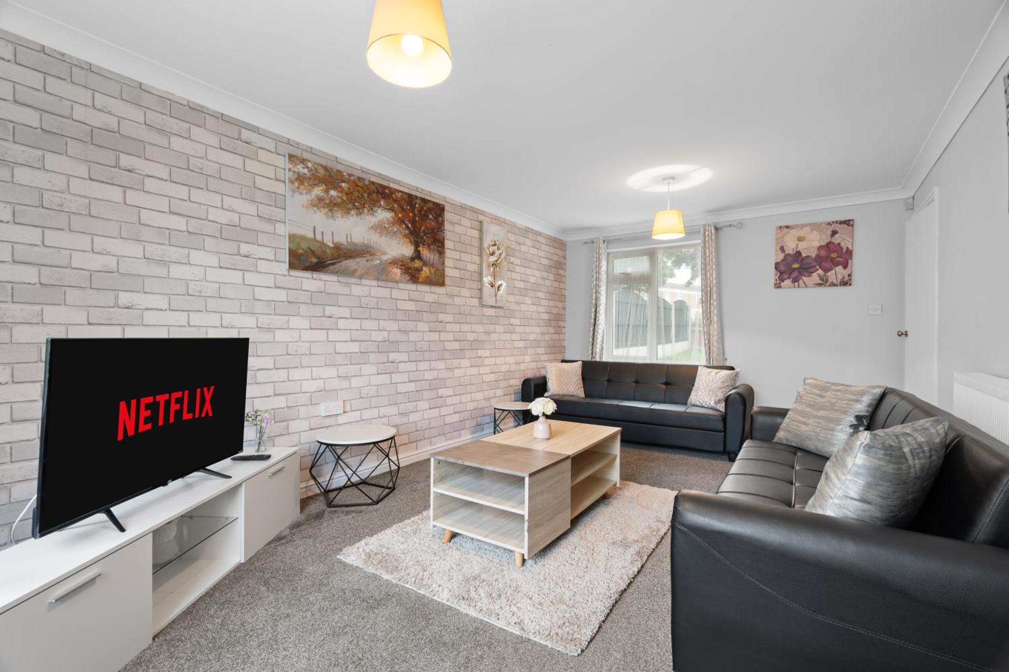 A Charming 3 Bed Home Next To Nec And Birmingham International Airport Marston Green Екстер'єр фото